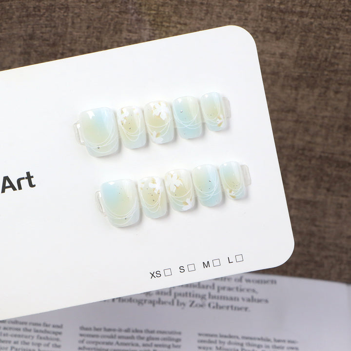 Elegant Floral Art Press-On Nails Stornfield