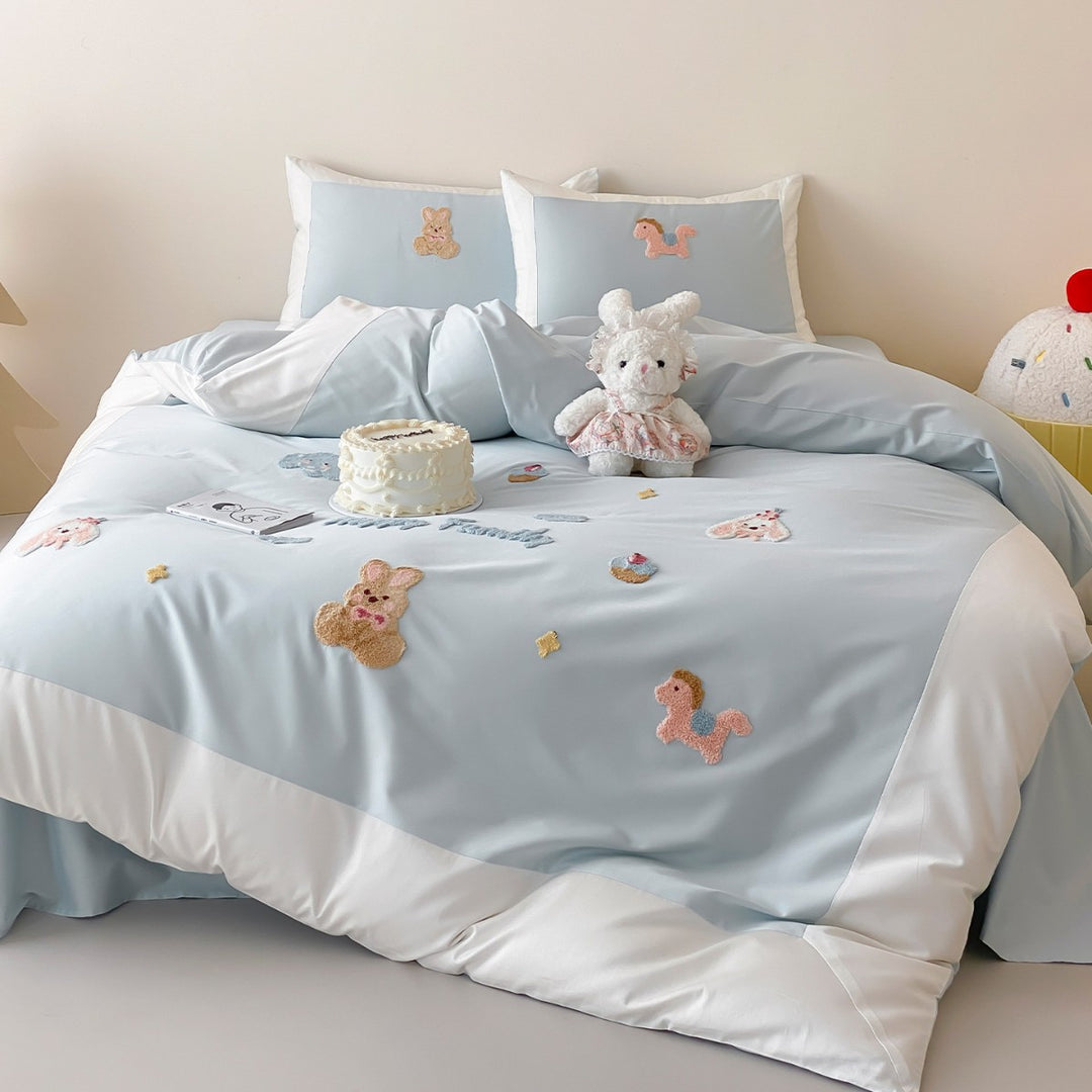 Cotton-Sateen Appliqué Bunny Duvet Cover Set with Contrast Border and Decorative Pillow Shams
