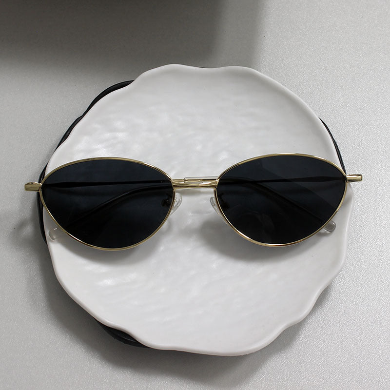 Fashionable Rectangular Glasses with Fine Metal Frame Stornfield