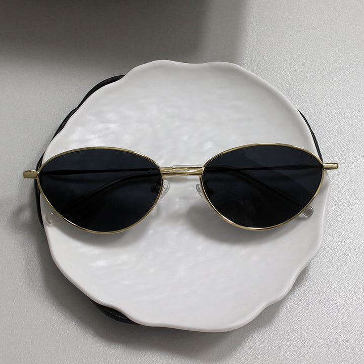 Fashionable Rectangular Glasses with Fine Metal Frame Stornfield