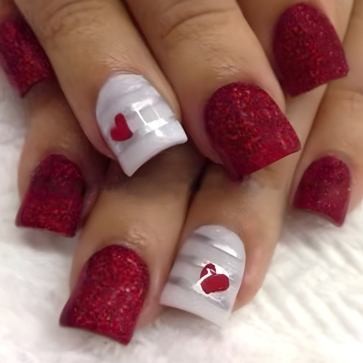 Romantic Heart-Themed Press-On Nails Stornfield
