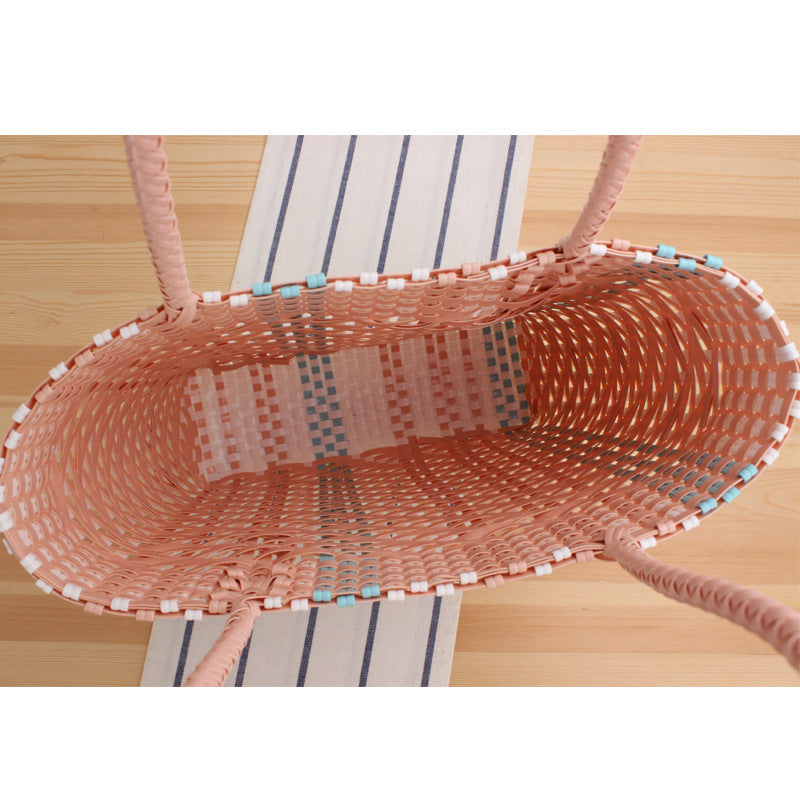 Braided beach bag with modern design and comfortable handles Stornfield