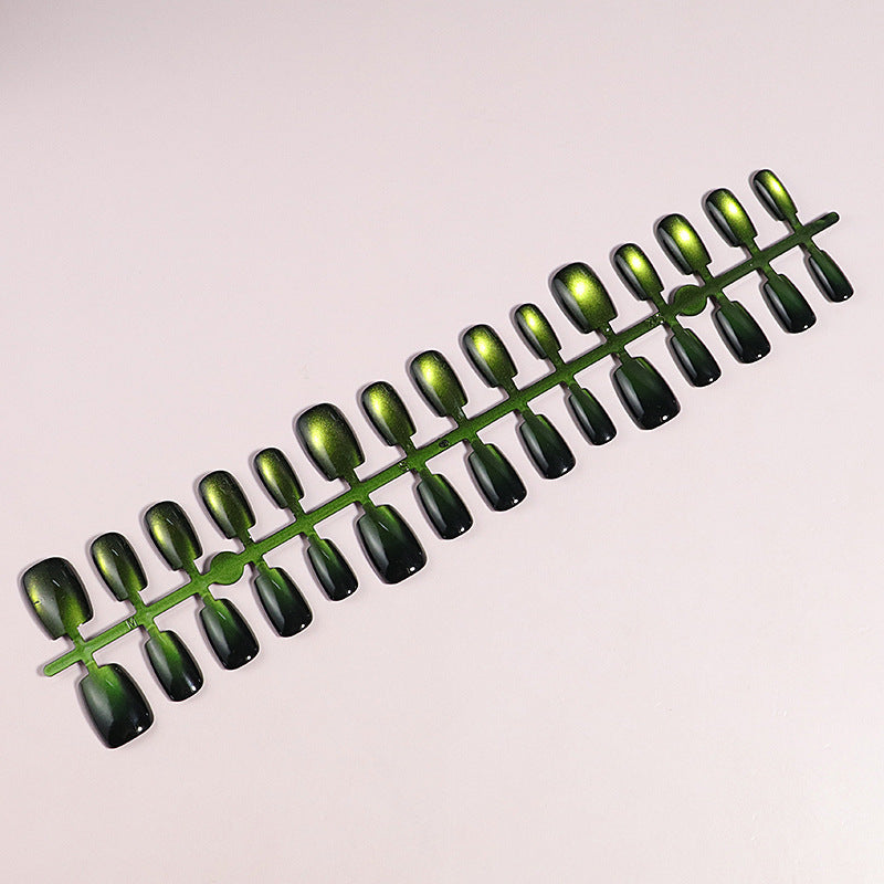 Artistic Press-On Nail Set with Gradient Effect Stornfield