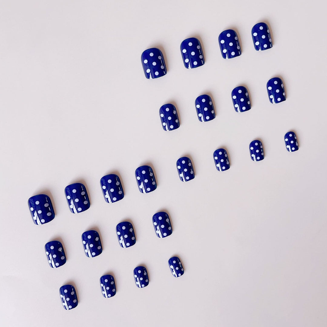Nail set with stylish dots Stornfield