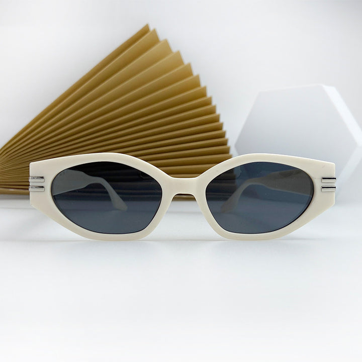 Women's Cat-Eye Sunglasses in stylish design with sturdy frame Stornfield