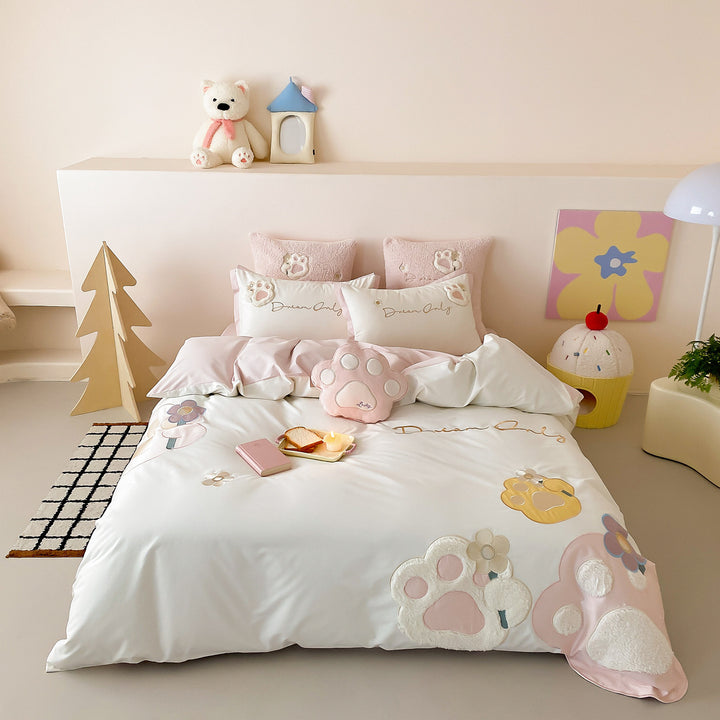 Plush Paw-Appliqué Cotton Sateen Duvet Cover Set