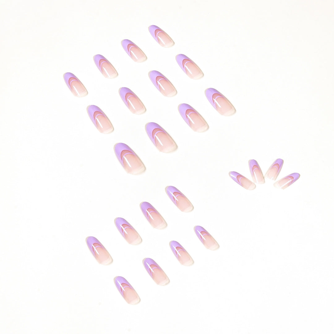 Elegant artificial nails with fine ombre design and noble accents Stornfield