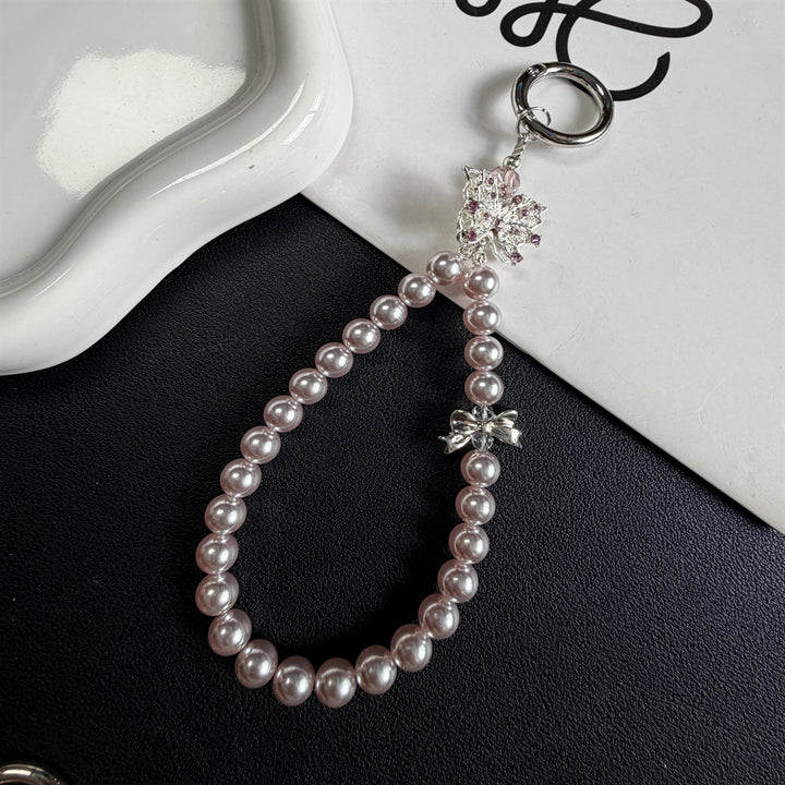 Elegant Pearl Keychain Holder Stornfield
