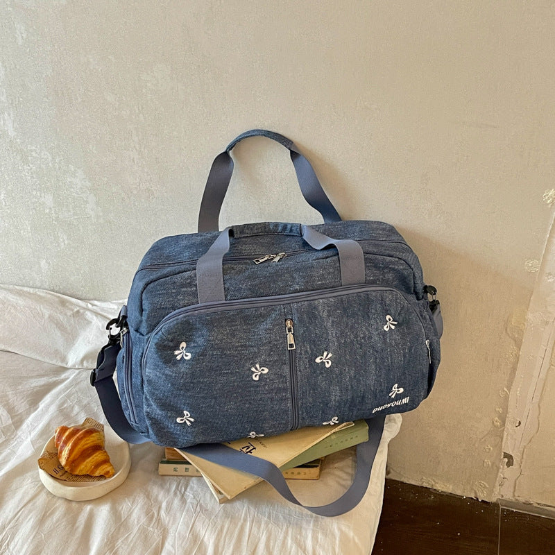 Women's spacious sport and travel bag with elegant details Stornfield