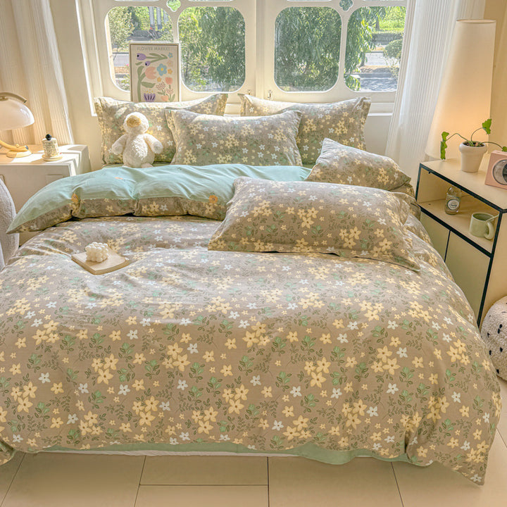 Elegant Floral Patterned Duvet Cover Set