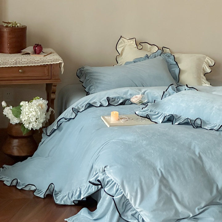 Ruffled Velvet Duvet Cover Set with Contrasting Piped Edge