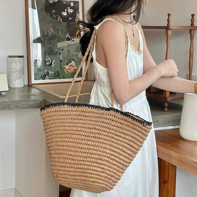 Handmade beach bag with wide bottom and sturdy handle Stornfield