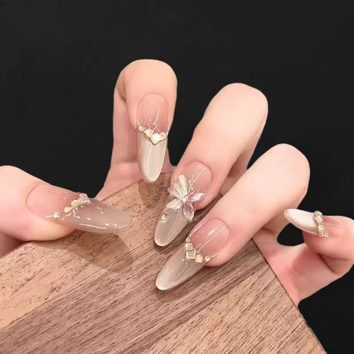 Artistic Character-Embellished Press-On Nails Stornfield