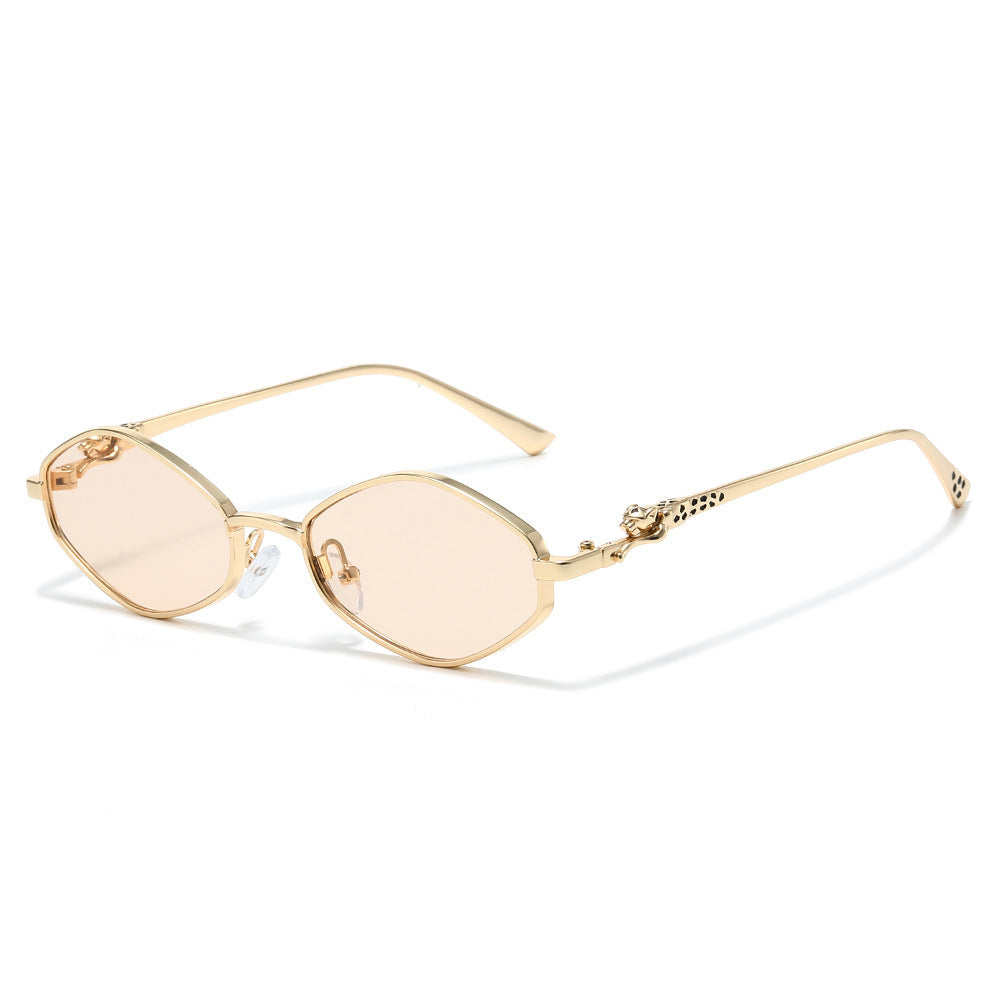 Fashion-Forward Geometric Sunglasses Stornfield