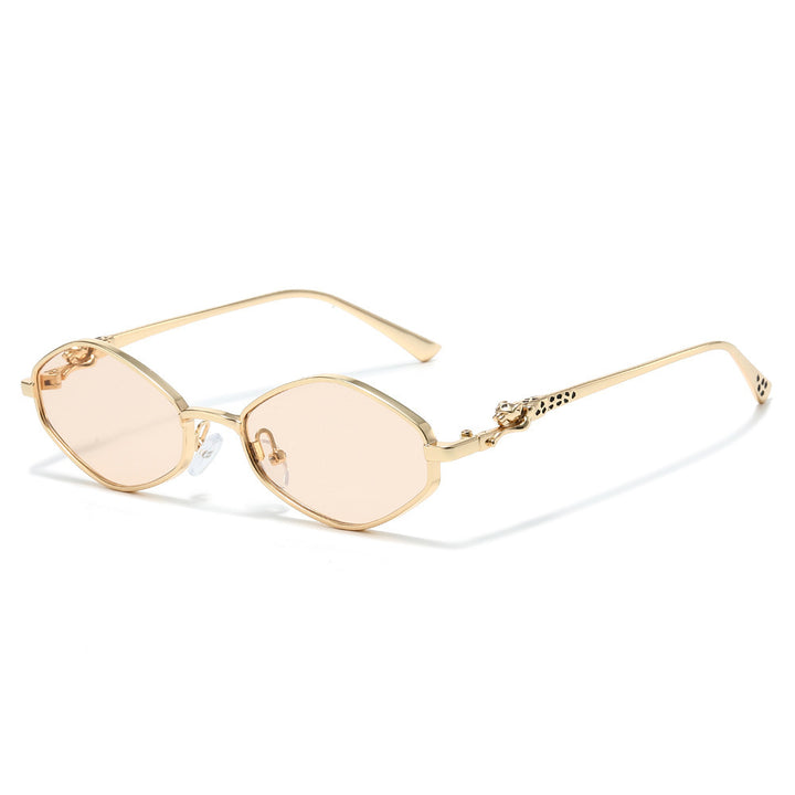 Fashion-Forward Geometric Sunglasses Stornfield