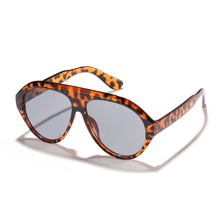 Women's sunglasses with a distinctive design and innovative frame Stornfield