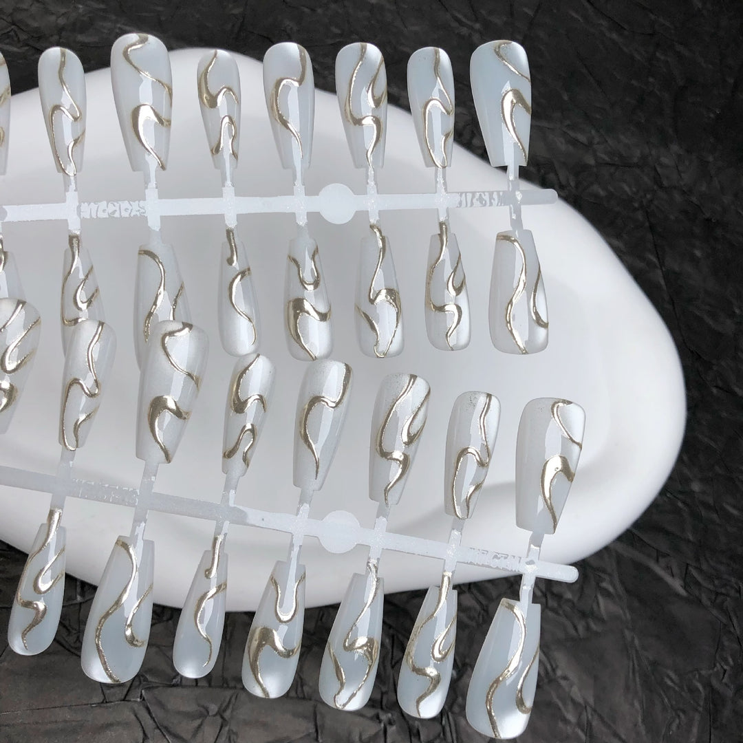 Elegant Marble Effect Press-On Nail Set