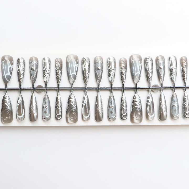 Artistic Abstract Press-On Nail Set Stornfield