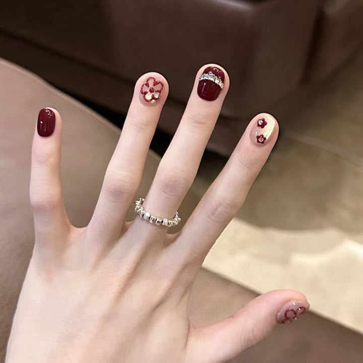 Elegant Foil and Floral Press-On Nail Set Stornfield
