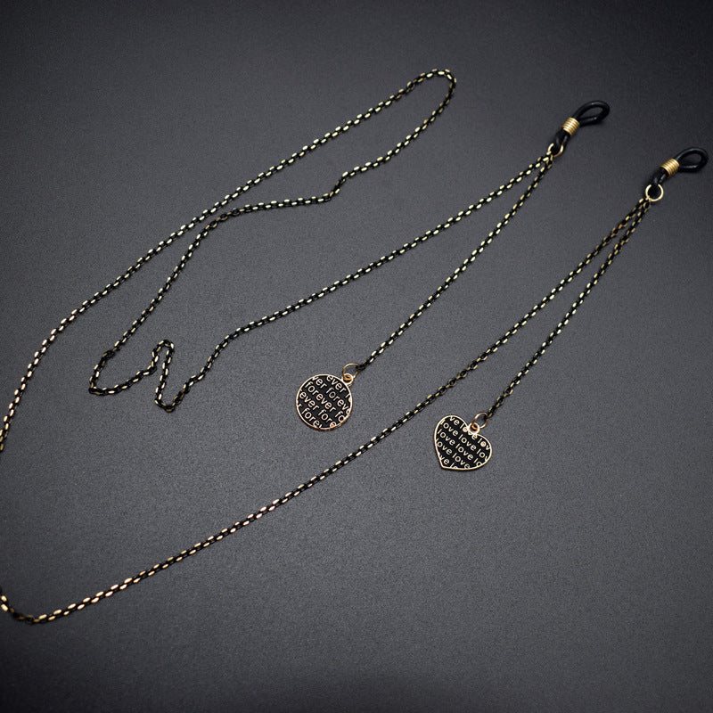 Elegant Heart Pendant Eyewear Chain Stornfield
