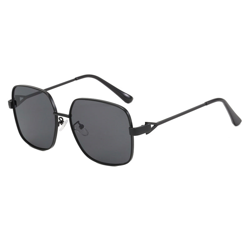 Women's square sunglasses with fashionable and sturdy frame Stornfield