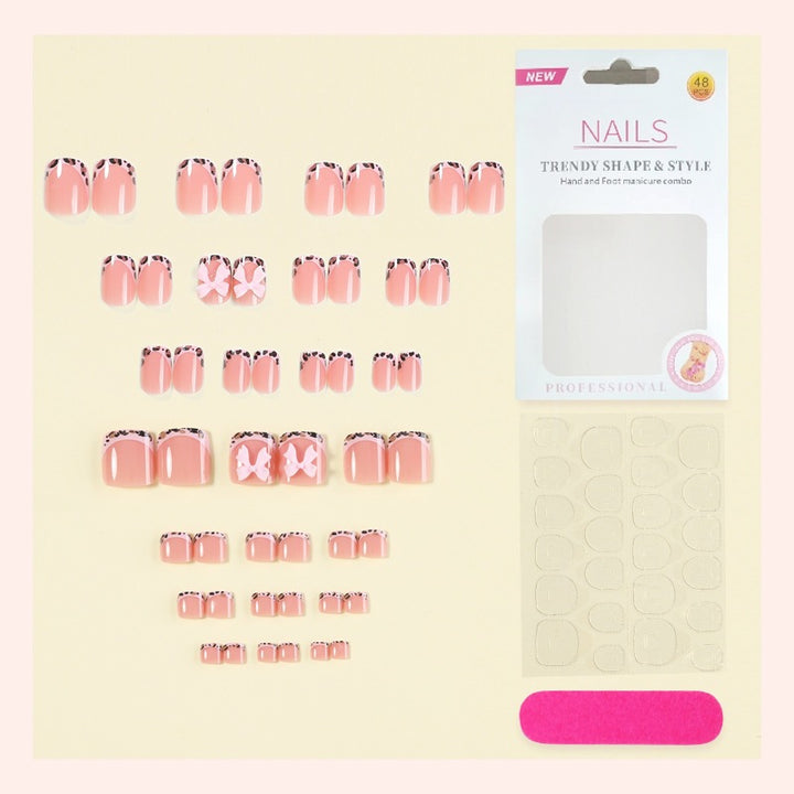 Artificial nail set with playful animal motif and elegant design Stornfield