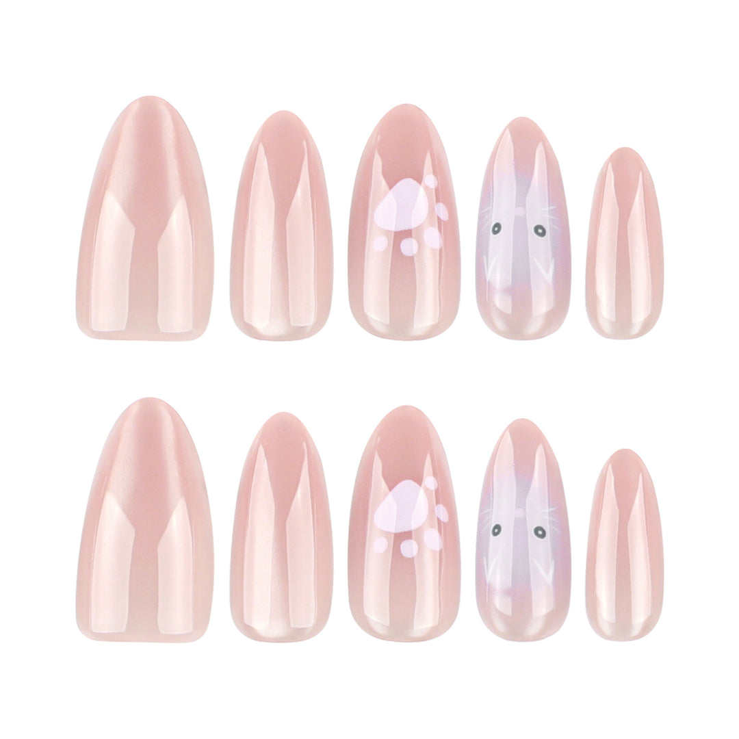 Artificial nail art with animal motifs Stornfield