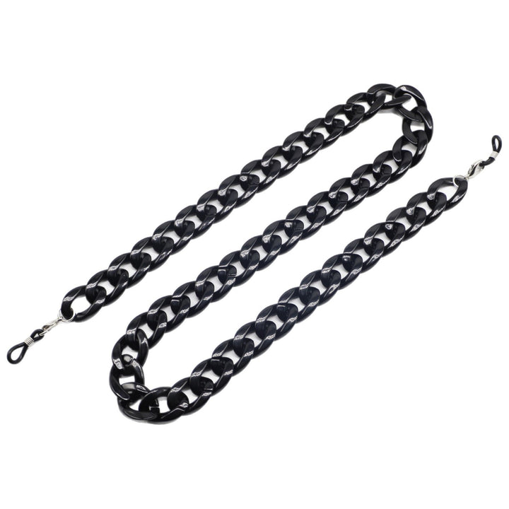 Stylish Statement Chain Stornfield
