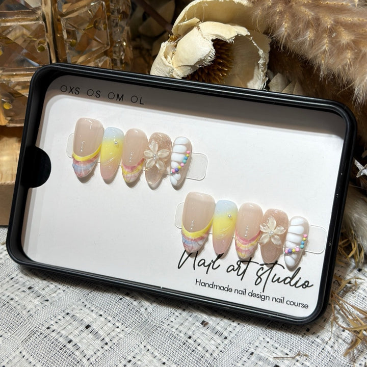 Artificial Nail Art