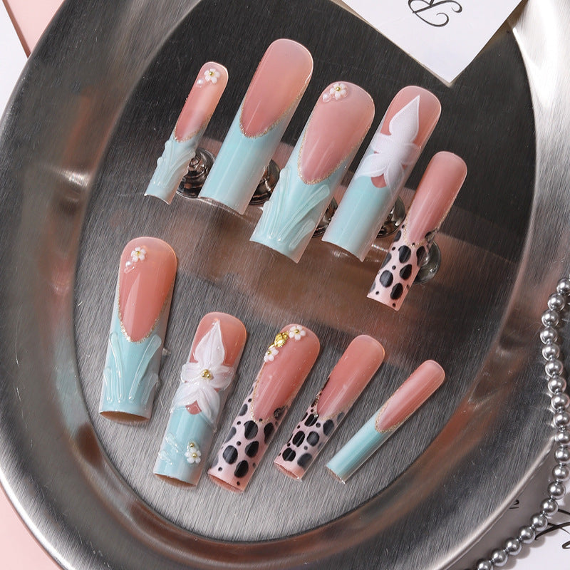 Artistic Press-On Nail Design Set Stornfield