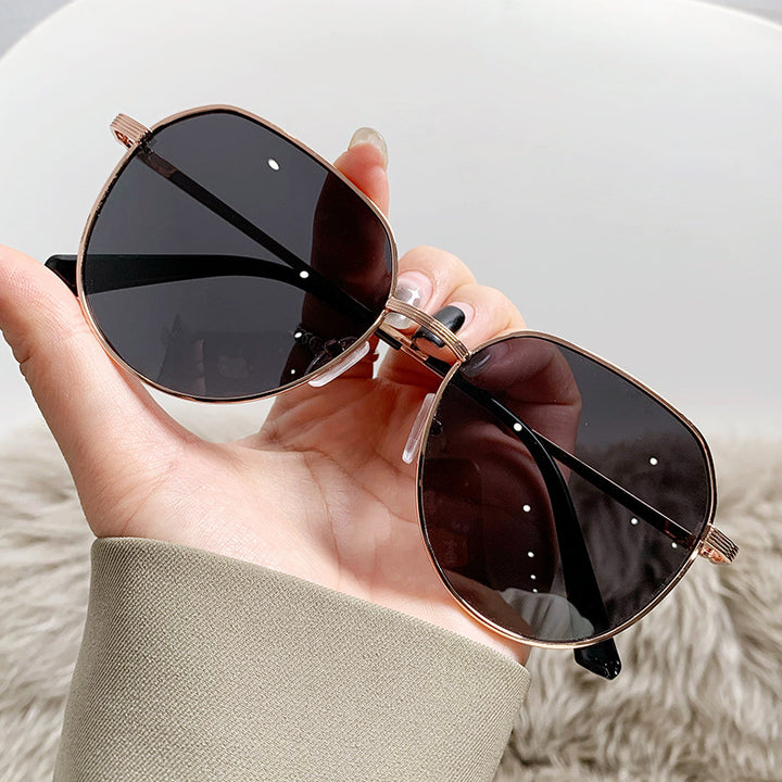 Ladies cat-eye sunglasses with elegant metal frame Stornfield