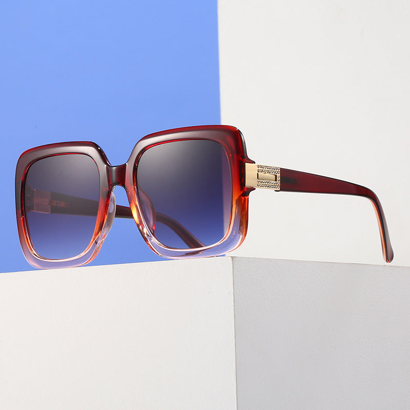 Women's elegant oversized sunglasses with luxurious metal accents Stornfield