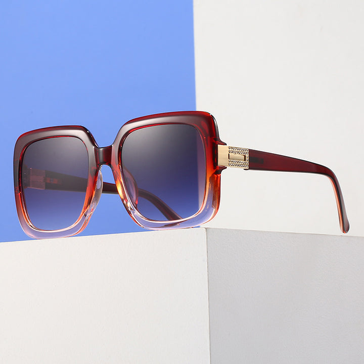 Women's elegant oversized sunglasses with luxurious metal accents Stornfield