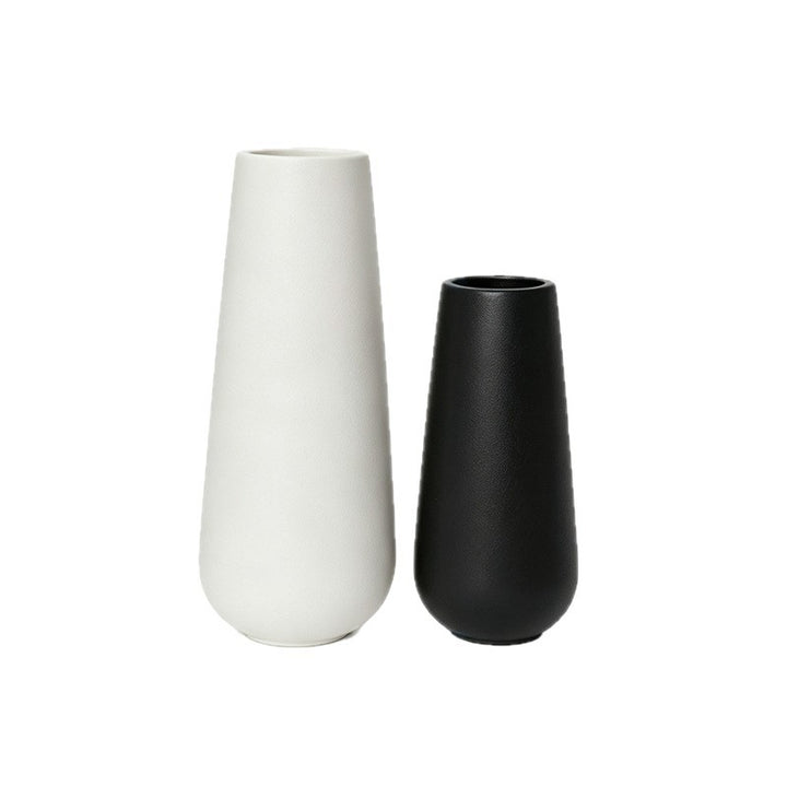 Minimalist Ceramic Decorative Vase Stornfeild