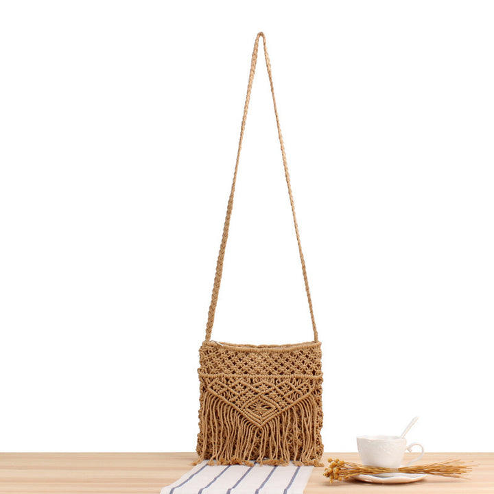 Macramé shoulder bag with fringed decoration Stornfield