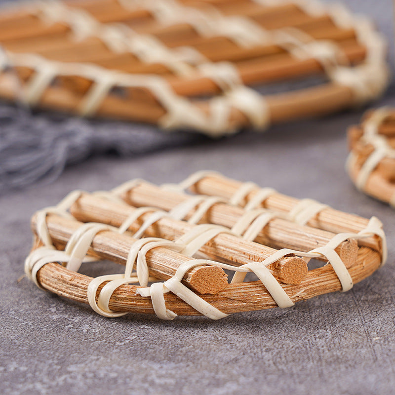 Women Decorative Table Coasters made of Braided Natural Material Stornfield