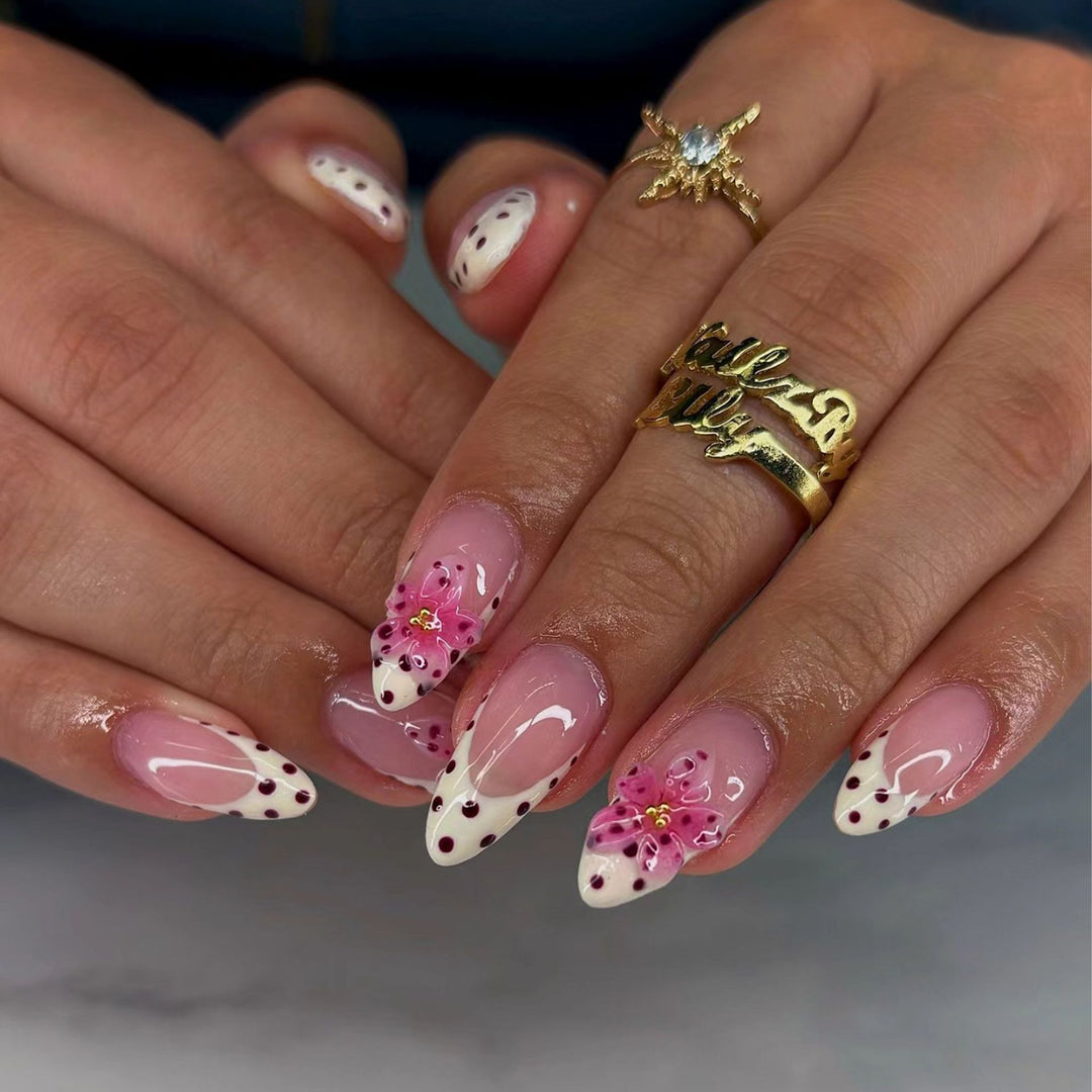 Floral Design Nail Art