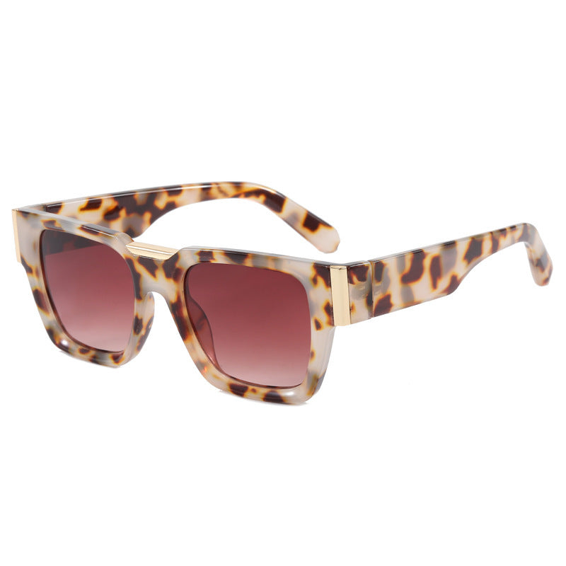 Women mirrored cat-eye sunglasses with comfortable fit Stornfield