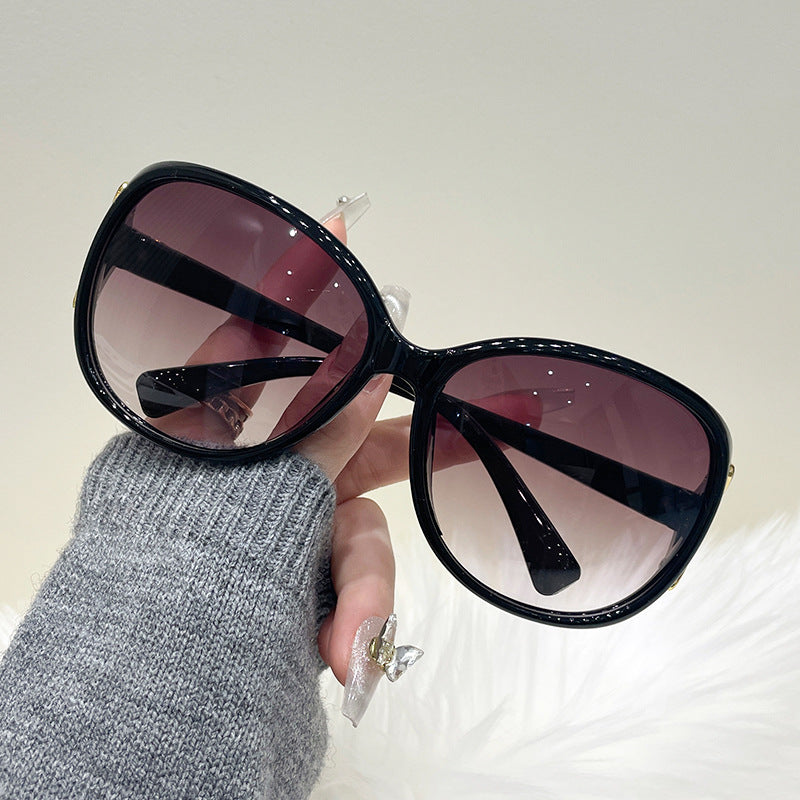 Women Oversized Sunglasses with Fashionable Gradient Design Stornfield