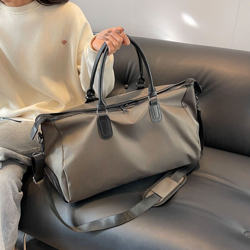 Elegantly Designed Travel Bag with Multifunctional Interior Compartments Stornfield