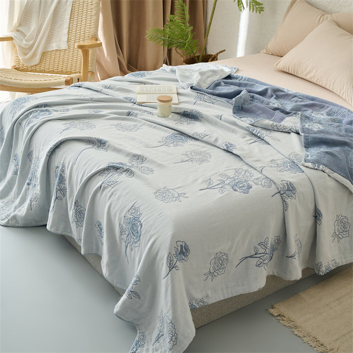 Light cotton throw blanket with floral rose print