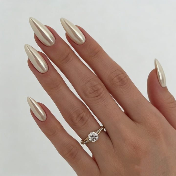 Elegant Artificial Nails In High-Gloss Finish Stornfield