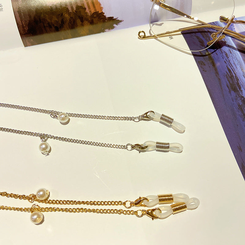Fashionable glasses holder chain with pearl pendants Stornfield