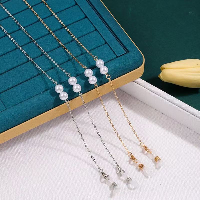 Stylish Beaded Glasses Chain Stornfield