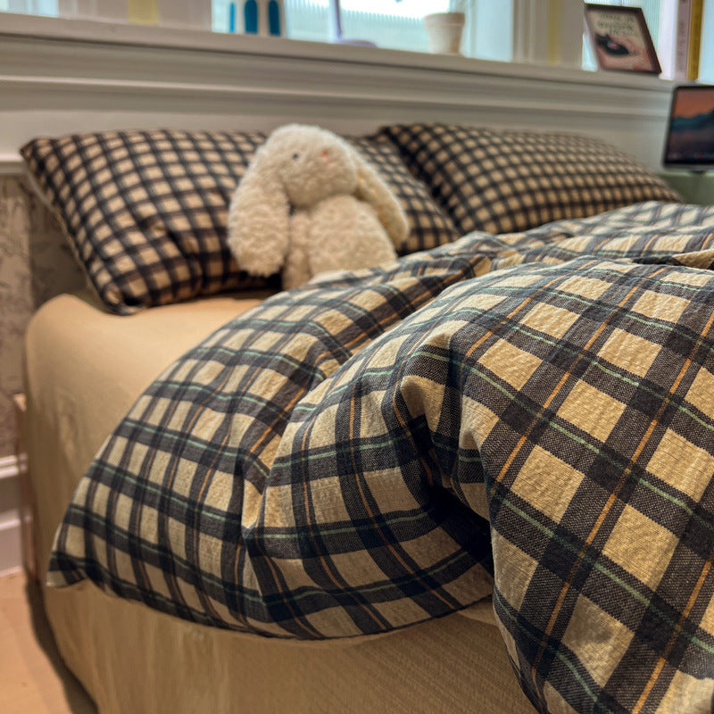 Cozy Checkered Duvet Cover Set
