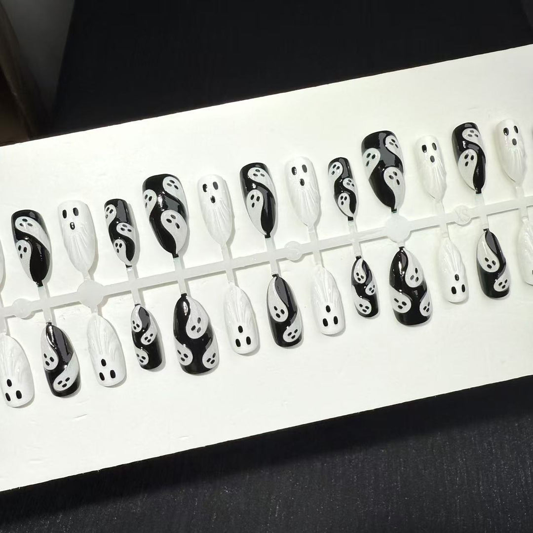 Artistic Ghost-Themed Press-On Nails