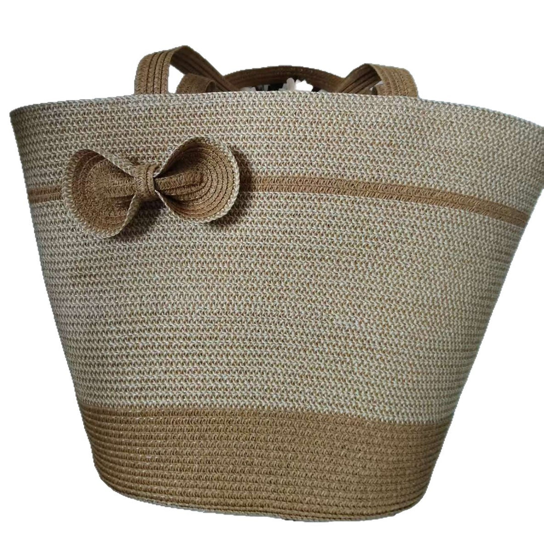 Elegant straw bag with decorative bow closure Stornfield