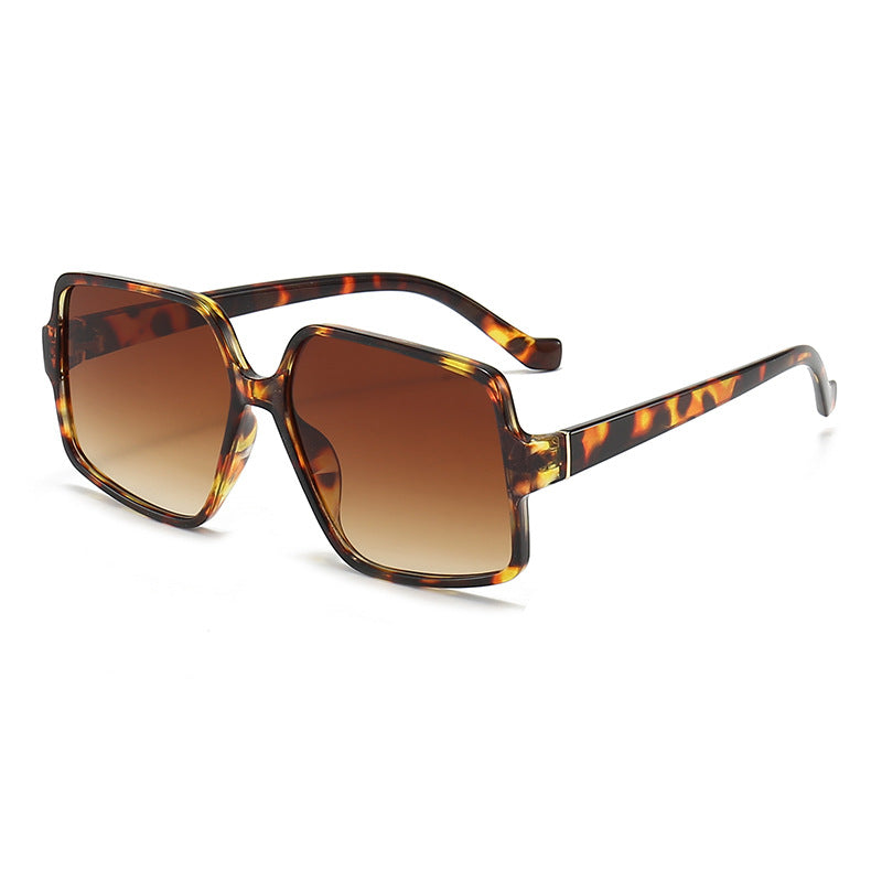 Women Stylish Sunglasses with Square Frame Stornfield