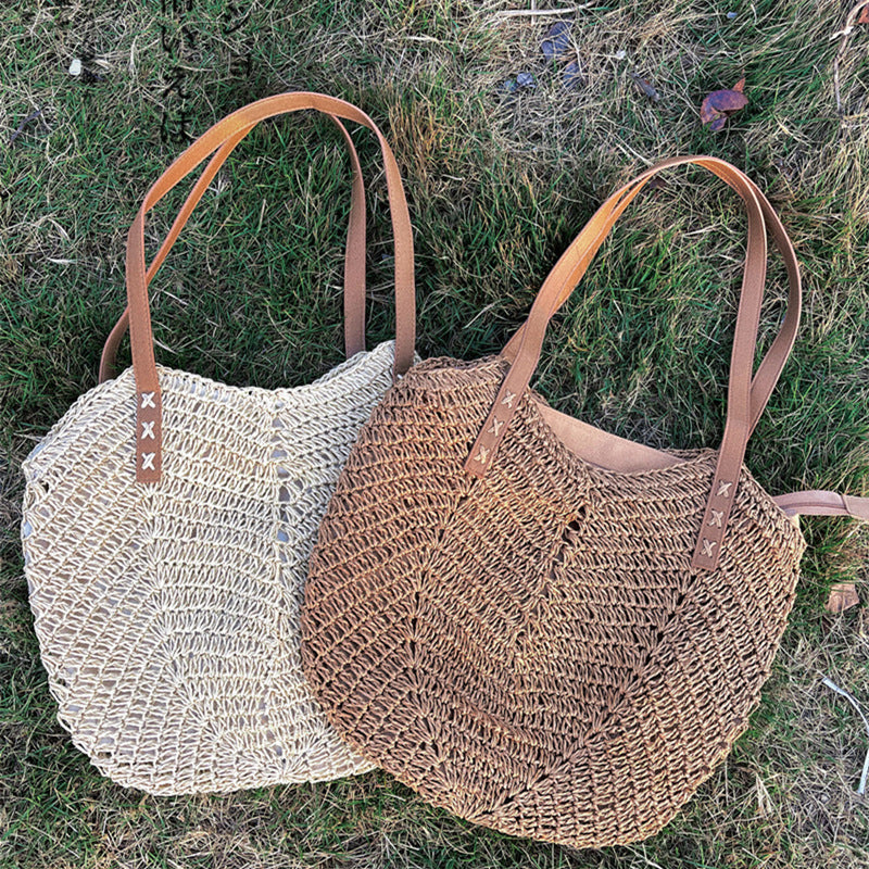 Casual bag made of handwoven straw with wide leather handles Stornfield