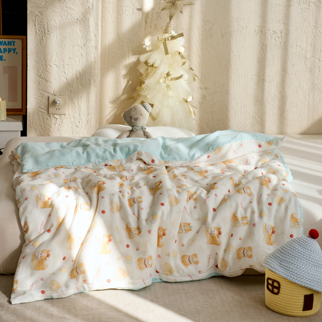 Kids bedding set with cute lion motifs made of soft cotton muslin